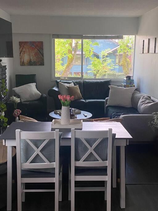 וונקובר 4 Bedroom Upper Level Kits Home מראה חיצוני תמונה