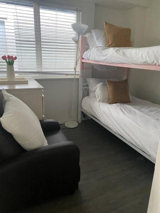 וונקובר 4 Bedroom Upper Level Kits Home מראה חיצוני תמונה